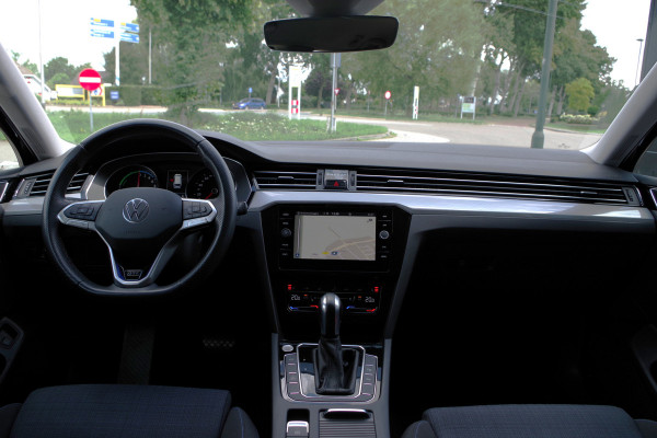 Volkswagen Passat Variant 1.4 TSI PHEV GTE 218 PK BNS, Trekhaak, IQ-LED, Adap. Cruise Control, Camera, Massage