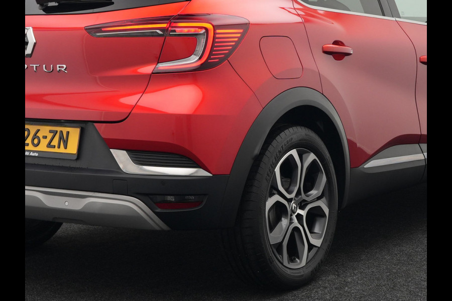 Renault Captur 1.3 TCe 140 Intens Automaat 141pk | Apple Carplay | Sportstoelen | Navigatie | Camera | DAB | L.M. 18" | Cruise Control |