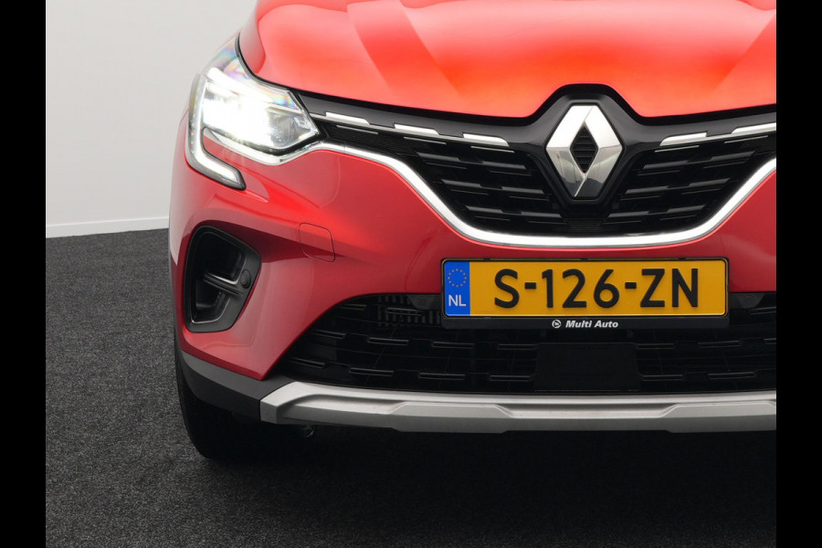 Renault Captur 1.3 TCe 140 Intens Automaat 141pk | Apple Carplay | Sportstoelen | Navigatie | Camera | DAB | L.M. 18" | Cruise Control |