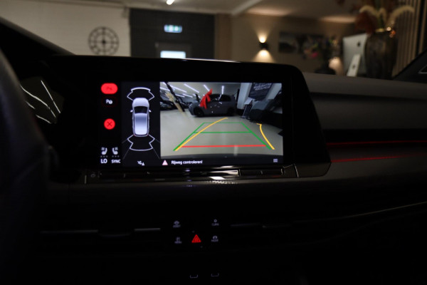 Volkswagen Golf 2.0 TSI GTI CLUBSPORT /PANO/NURBERG/CAM/HUD/IQ-LIGHT/MEMORY/STUURVERWARING/BOMVOLL