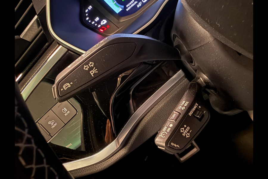 Audi Q3 Sportback 45 TFSI e 3X S-LINE BLACKLINE 20'' PANO/STOEL-M/V-COCKPIT/SONOS/CAM/DAB/CARPLAY/LED///