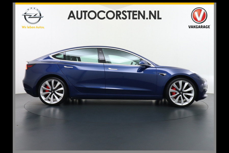 Tesla Model 3 Performance AWD 513pk FSD-MEEGELEVERD PAKKET! €71.440,- nieuw! 0-100kmh 3.4sec! Lmv-20" AutoPilot Carbon-Spoiler Full Self-Drivi Navi Led ACC DAB Voorverwarming interieur en Keyless via GSM-App One-Pedal-Drive Rode Remklauwen Premium Audio Veel grip door 4WD vierwielaandrijving.  Origineel Nederlandse auto nieuwprijs €72.080 Garantie op Accu en motor tot 28-12-2027/192.000km