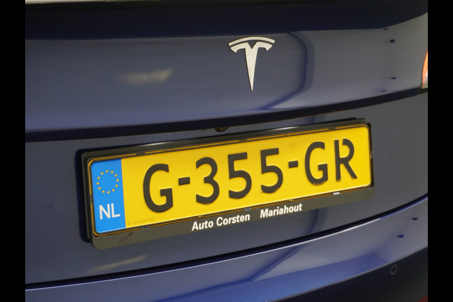 Tesla Model 3 Performance AWD 513pk FSD-MEEGELEVERD PAKKET! €71.440,- nieuw! 0-100kmh 3.4sec! Lmv-20" AutoPilot Carbon-Spoiler Full Self-Drivi Navi Led ACC DAB Voorverwarming interieur en Keyless via GSM-App One-Pedal-Drive Rode Remklauwen Premium Audio Veel grip door 4WD vierwielaandrijving.  Origineel Nederlandse auto nieuwprijs €72.080 Garantie op Accu en motor tot 28-12-2027/192.000km