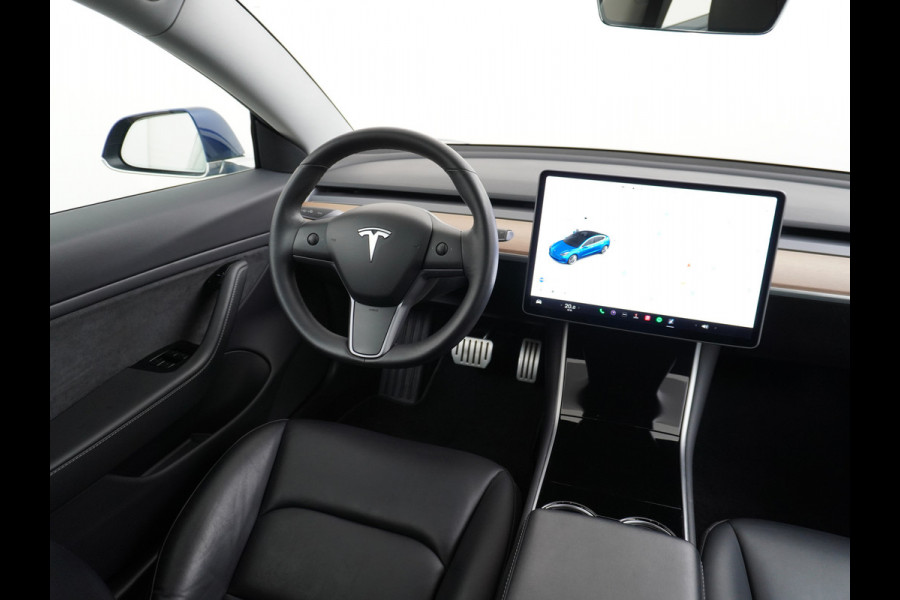 Tesla Model 3 Performance AWD 513pk FSD-MEEGELEVERD PAKKET! €71.440,- nieuw! 0-100kmh 3.4sec! Lmv-20" AutoPilot Carbon-Spoiler Full Self-Drivi Navi Led ACC DAB Voorverwarming interieur en Keyless via GSM-App One-Pedal-Drive Rode Remklauwen Premium Audio Veel grip door 4WD vierwielaandrijving.  Origineel Nederlandse auto nieuwprijs €72.080 Garantie op Accu en motor tot 28-12-2027/192.000km