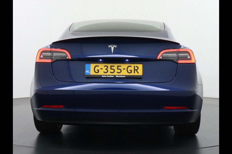 Tesla Model 3 Performance AWD 513pk FSD-MEEGELEVERD PAKKET! €71.440,- nieuw! 0-100kmh 3.4sec! Lmv-20" AutoPilot Carbon-Spoiler Full Self-Drivi Navi Led ACC DAB Voorverwarming interieur en Keyless via GSM-App One-Pedal-Drive Rode Remklauwen Premium Audio Veel grip door 4WD vierwielaandrijving.  Origineel Nederlandse auto nieuwprijs €72.080 Garantie op Accu en motor tot 28-12-2027/192.000km