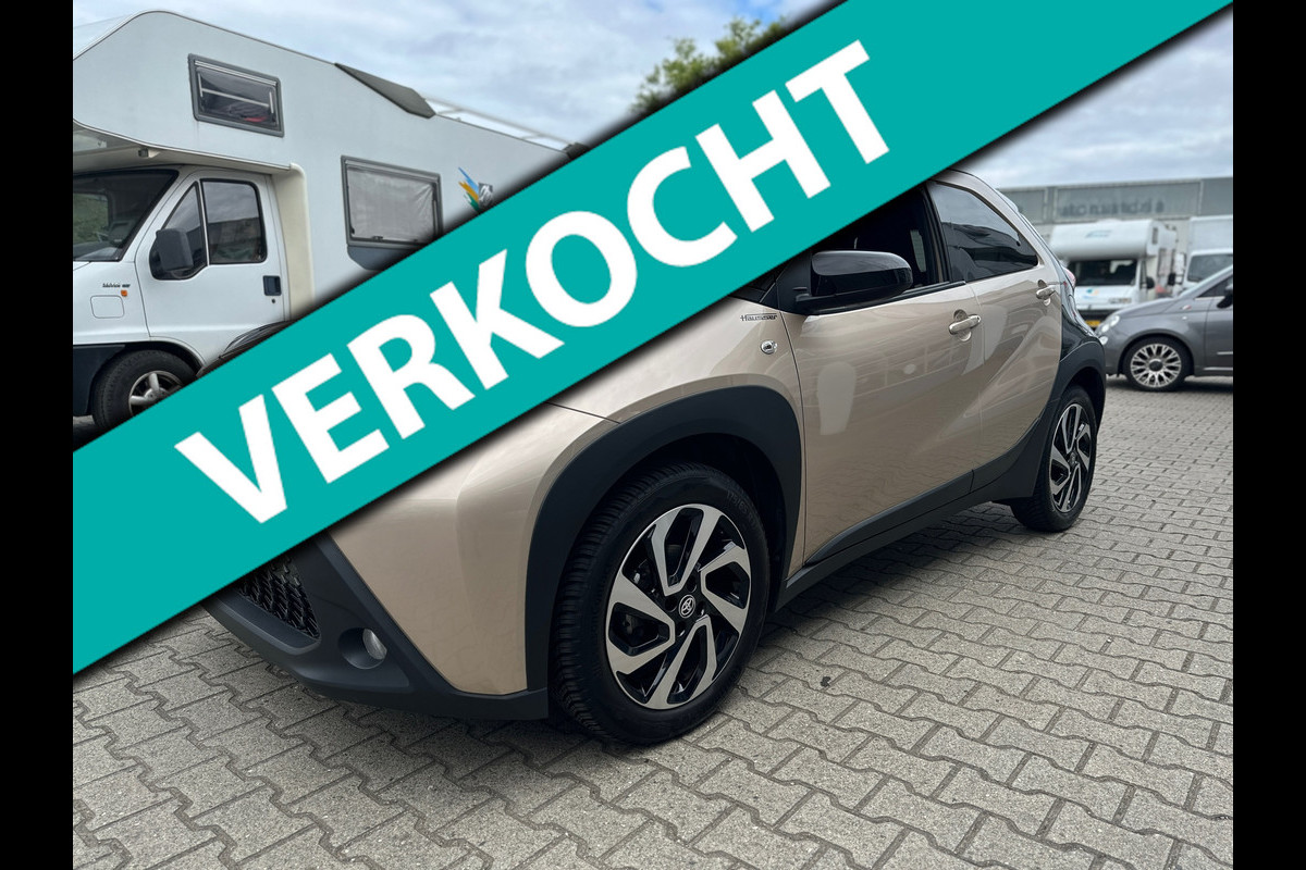 Toyota Aygo X 1.0 VVT-i S-CVT Pulse Bi-Tone Automaat Toyota Aygo X 1.0 VVT-i S-CVT Pulse Bi-Tone Automaat