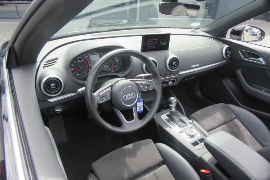 Audi A3 Cabriolet 1.4 TFSI CoD Sport Automaat, Navi, Camera, Xenon