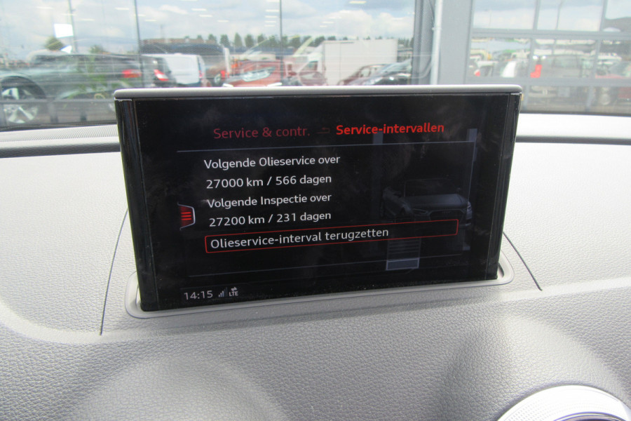 Audi A3 Cabriolet 1.4 TFSI CoD Sport Automaat, Navi, Camera, Xenon