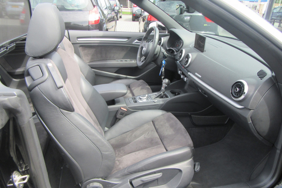 Audi A3 Cabriolet 1.4 TFSI CoD Sport Automaat, Navi, Camera, Xenon