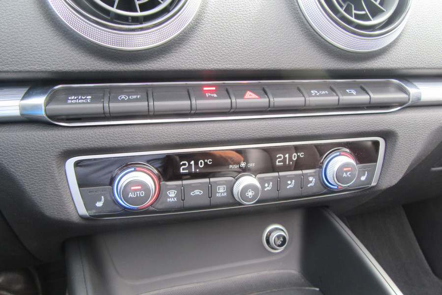 Audi A3 Cabriolet 1.4 TFSI CoD Sport Automaat, Navi, Camera, Xenon