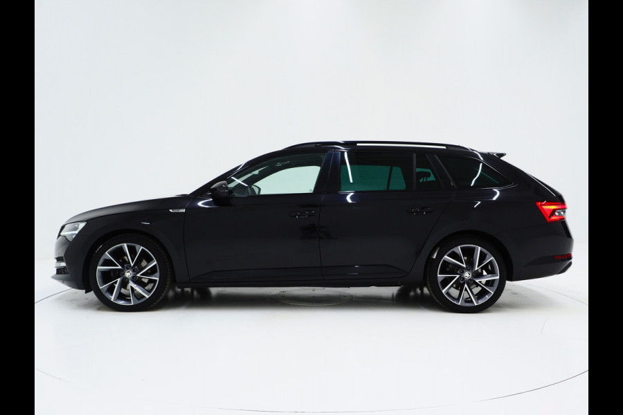 Škoda Superb Combi 1.4 TSI iV Sportline 218PK | Panoramadak | Trekhaak | Canton | Sportstoelen | Camera | Keyless