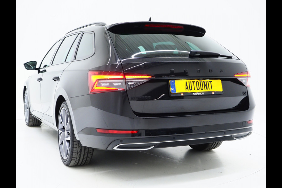 Škoda Superb Combi 1.4 TSI iV Sportline 218PK | Panoramadak | Trekhaak | Canton | Sportstoelen | Camera | Keyless