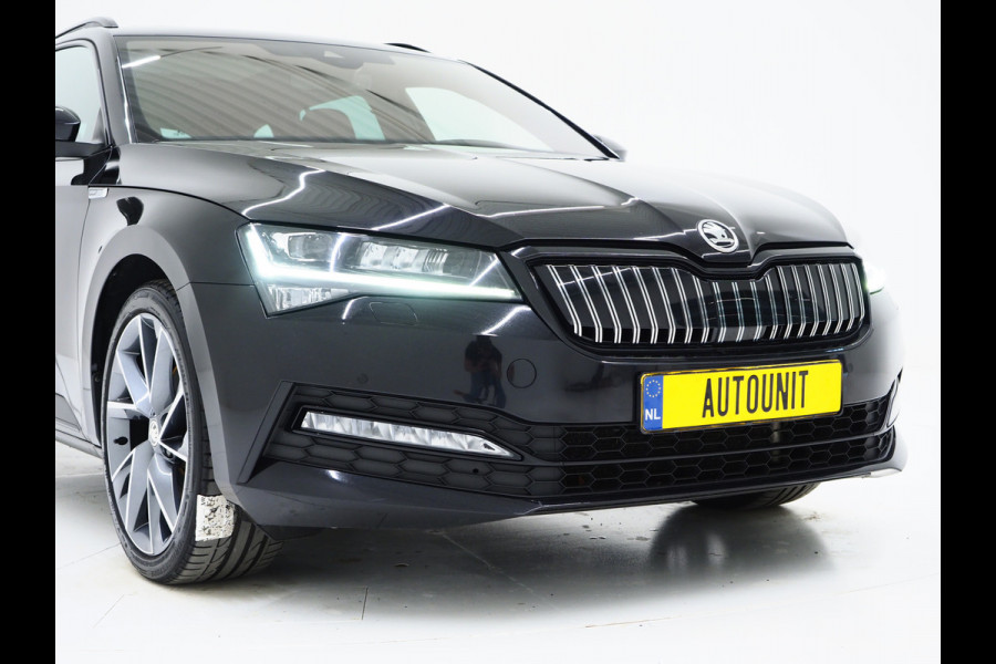 Škoda Superb Combi 1.4 TSI iV Sportline 218PK | Panoramadak | Trekhaak | Canton | Sportstoelen | Camera | Keyless