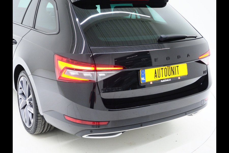 Škoda Superb Combi 1.4 TSI iV Sportline 218PK | Panoramadak | Trekhaak | Canton | Sportstoelen | Camera | Keyless