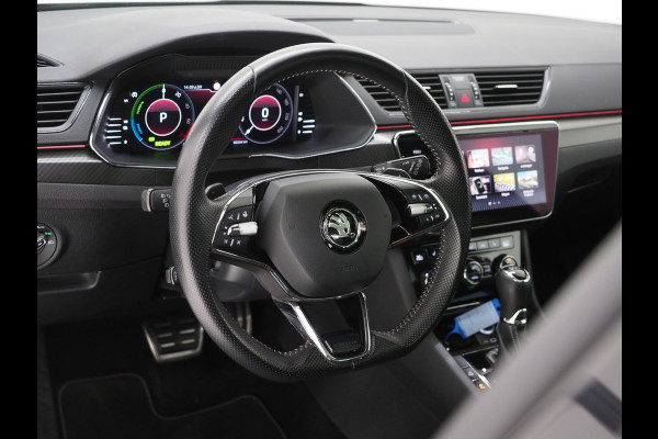 Škoda Superb Combi 1.4 TSI iV Sportline 218PK | Panoramadak | Trekhaak | Canton | Sportstoelen | Camera | Keyless