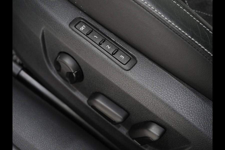 Škoda Superb Combi 1.4 TSI iV Sportline 218PK | Panoramadak | Trekhaak | Canton | Sportstoelen | Camera | Keyless