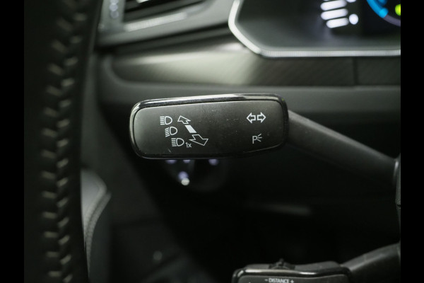 Škoda Superb Combi 1.4 TSI iV Sportline 218PK | Panoramadak | Trekhaak | Canton | Sportstoelen | Camera | Keyless