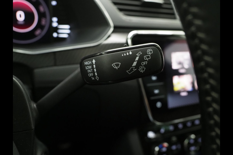Škoda Superb Combi 1.4 TSI iV Sportline 218PK | Panoramadak | Trekhaak | Canton | Sportstoelen | Camera | Keyless