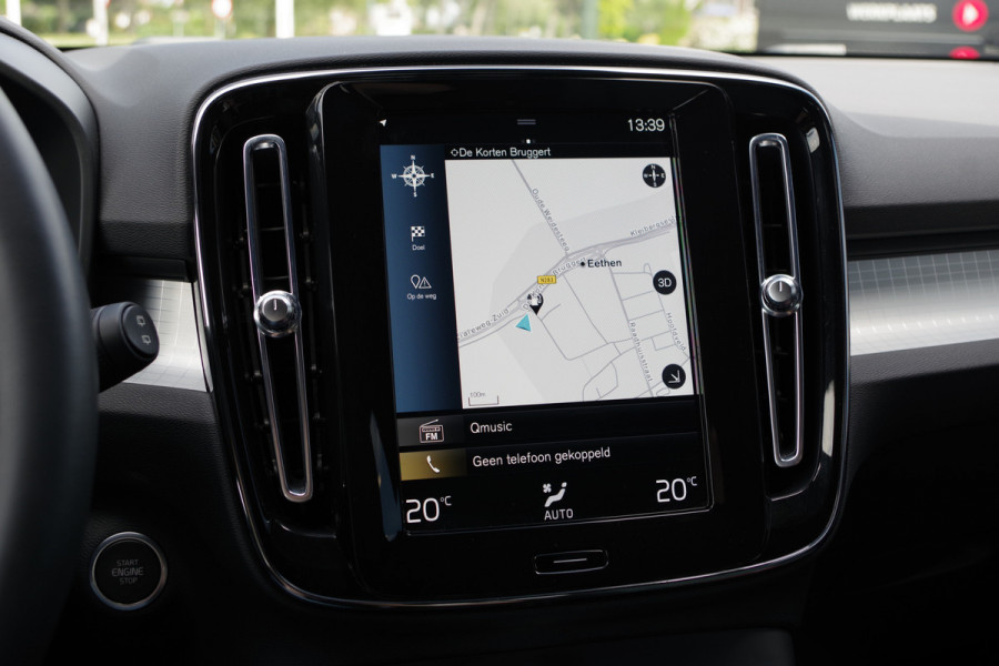 Volvo XC40 1.5 T4 Plug-in Hybrid 211 PK Core Bright, FACE-LIFT, LED, Keyless, Climate Control