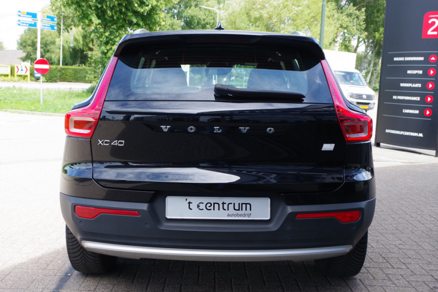 Volvo XC40 1.5 T4 Plug-in Hybrid 211 PK Core Bright, FACE-LIFT, LED, Keyless, Climate Control