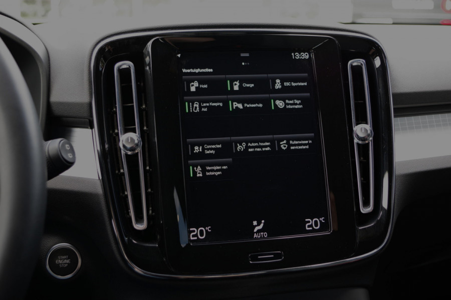 Volvo XC40 1.5 T4 Plug-in Hybrid 211 PK Core Bright, FACE-LIFT, LED, Keyless, Climate Control
