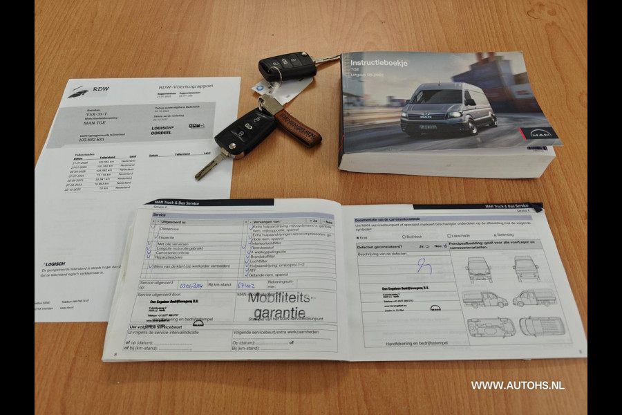 MAN TGE 35 2.0 Extra Lang Super Hoog , Post NL uitvoering , navi , camera , cruise , Super mooie bus lage km