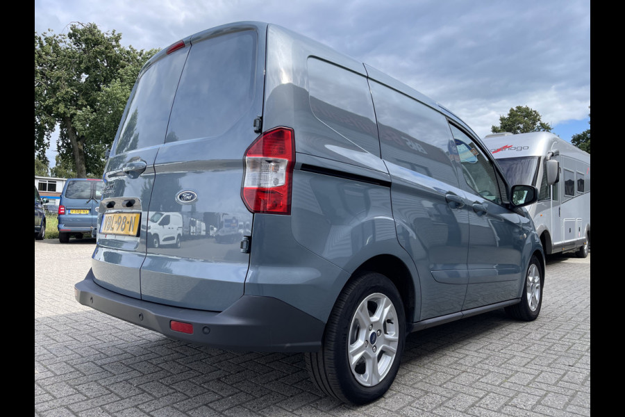 Ford Transit Courier 1.5 TDCI Limited / euro 6 diesel / bpm vrij / vaste prijs rijklaar € 8950 ex btw / airco / cruise / navigatie / grijs blauw metallic / parkeersensoren achter !