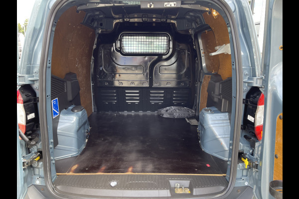Ford Transit Courier 1.5 TDCI Limited / euro 6 diesel / bpm vrij / vaste prijs rijklaar € 8950 ex btw / airco / cruise / navigatie / grijs blauw metallic / parkeersensoren achter !
