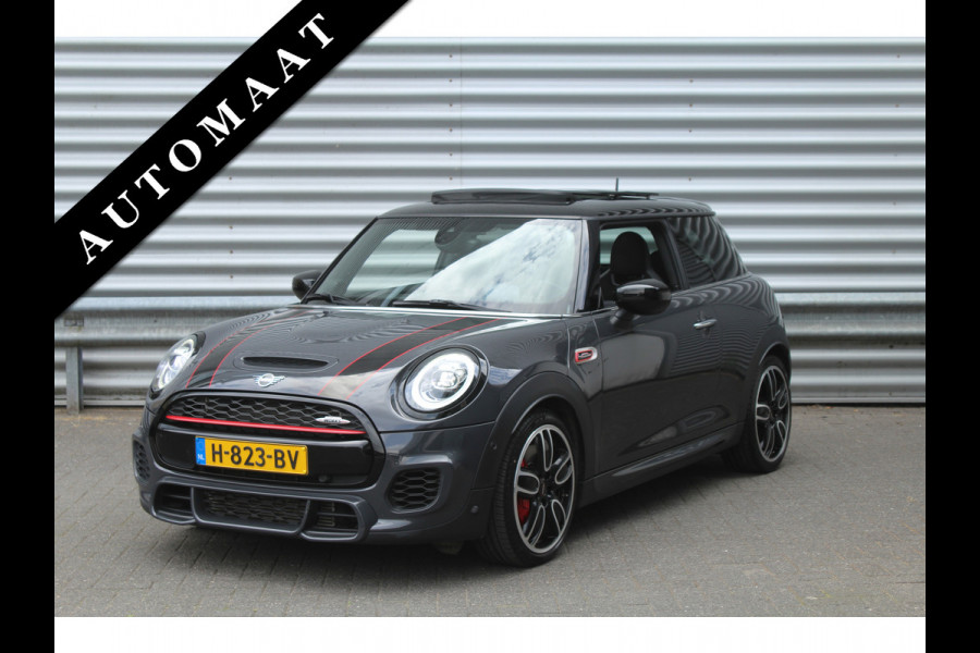 MINI John Cooper Works 2.0 232pk JCW Chili AUTOMAAT NL-Auto NAP 44dkm Clima Cruise Navi Camera Panoramadak HUD LMV
