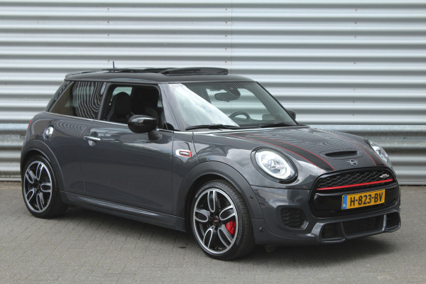 MINI John Cooper Works 2.0 232pk JCW Chili AUTOMAAT NL-Auto NAP 44dkm Clima Cruise Navi Camera Panoramadak HUD LMV