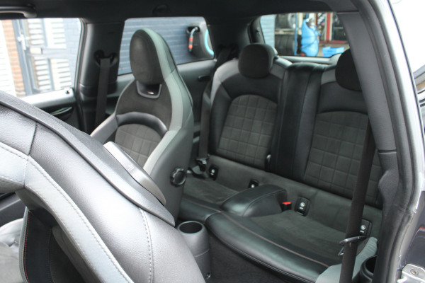 MINI John Cooper Works 2.0 232pk JCW Chili AUTOMAAT NL-Auto NAP 44dkm Clima Cruise Navi Camera Panoramadak HUD LMV