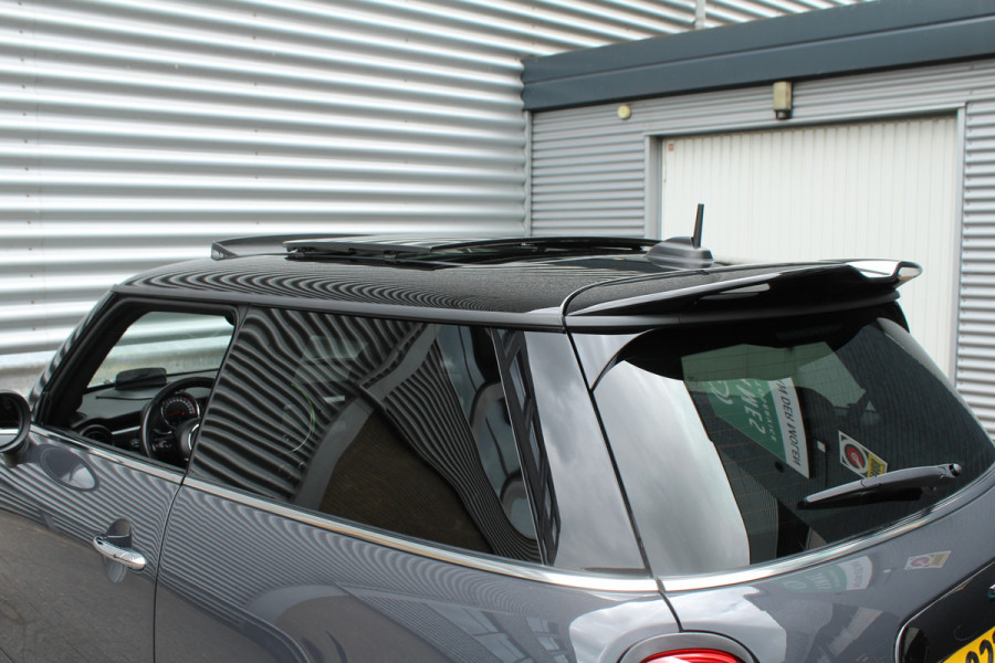 MINI John Cooper Works 2.0 232pk JCW Chili AUTOMAAT NL-Auto NAP 44dkm Clima Cruise Navi Camera Panoramadak HUD LMV