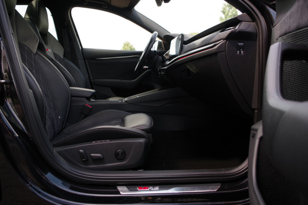 Škoda Octavia Combi 1.4 TSI RS iV 245 PK PHEV BNS, Panoramadak, Leder-Alcantara, Memory, Carplay, Head-Up