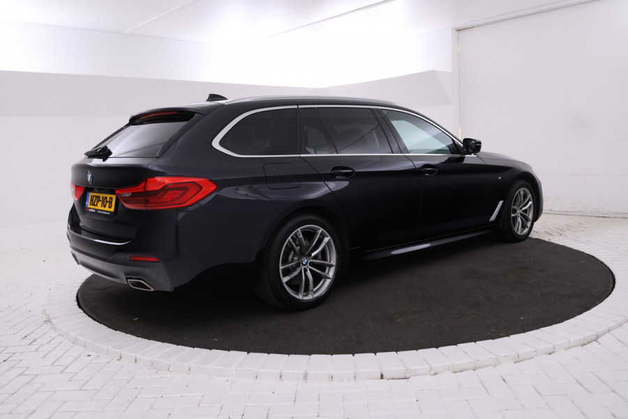 BMW 5 Serie Touring 520d Executive Edition M-sport, Sportstoelen, Leer, Navigatie
