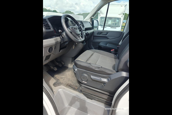 Volkswagen Crafter 35 2.0 Extra Lang Super Hoog , Post NL uitvoering , navi , camera , cruise , Super mooie bus lage km