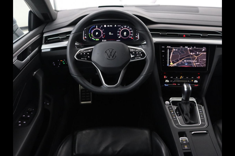 Volkswagen Arteon 1.4 TSI eHybrid R-Line | Panoramadak | Leder | Head-Up | Stoelverwarming | 360 Camera | Matrix LED | Massage | Park Assist | Sportstoelen | Keyless | Achterbankverwarming | Carplay | PHEV