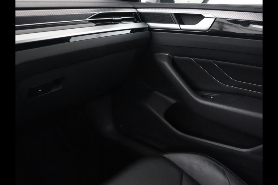 Volkswagen Arteon 1.4 TSI eHybrid R-Line | Panoramadak | Leder | Head-Up | Stoelverwarming | 360 Camera | Matrix LED | Massage | Park Assist | Sportstoelen | Keyless | Achterbankverwarming | Carplay | PHEV