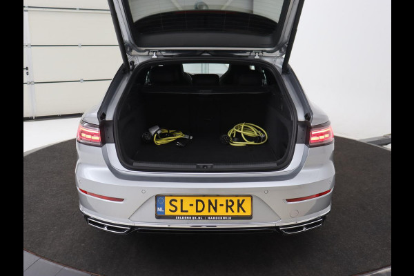 Volkswagen Arteon 1.4 TSI eHybrid R-Line | Panoramadak | Leder | Head-Up | Stoelverwarming | 360 Camera | Matrix LED | Massage | Park Assist | Sportstoelen | Keyless | Achterbankverwarming | Carplay | PHEV