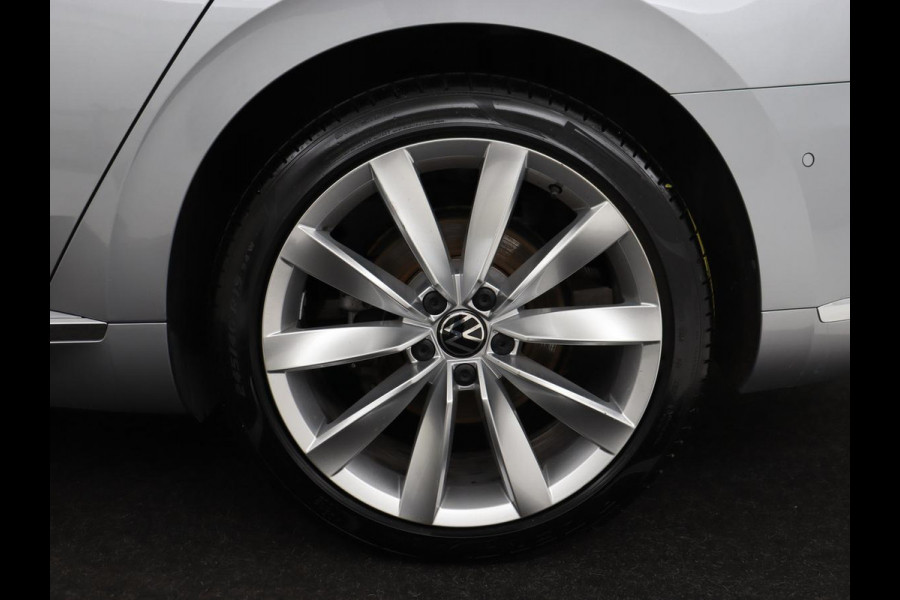 Volkswagen Arteon 1.4 TSI eHybrid R-Line | Panoramadak | Leder | Head-Up | Stoelverwarming | 360 Camera | Matrix LED | Massage | Park Assist | Sportstoelen | Keyless | Achterbankverwarming | Carplay | PHEV