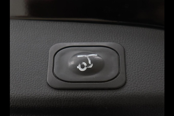 Ford Focus 2.0 EcoBlue ST Line | Stoel & stuurverwarming | Trekhaak | Adaptive cruise | Camera | Full LED | Keyless | B&O Sound | Navigatie | Carplay