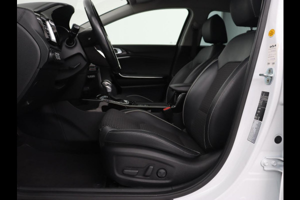 Kia Ceed 1.6 GDI PHEV DynamicPlusLine | Stoel & stuurverwarming | Adaptive cruise | Memory | Camera | Carplay | Full LED | Achterbankverwarming | Navigatie | Keyless