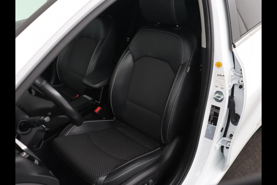 Kia Ceed 1.6 GDI PHEV DynamicPlusLine | Stoel & stuurverwarming | Adaptive cruise | Memory | Camera | Carplay | Full LED | Achterbankverwarming | Navigatie | Keyless
