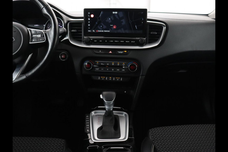 Kia Ceed 1.6 GDI PHEV DynamicPlusLine | Stoel & stuurverwarming | Adaptive cruise | Memory | Camera | Carplay | Full LED | Achterbankverwarming | Navigatie | Keyless