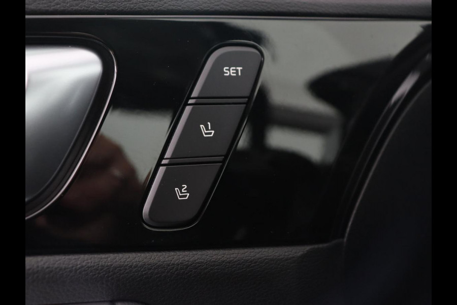 Kia Ceed 1.6 GDI PHEV DynamicPlusLine | Stoel & stuurverwarming | Adaptive cruise | Memory | Camera | Carplay | Full LED | Achterbankverwarming | Navigatie | Keyless