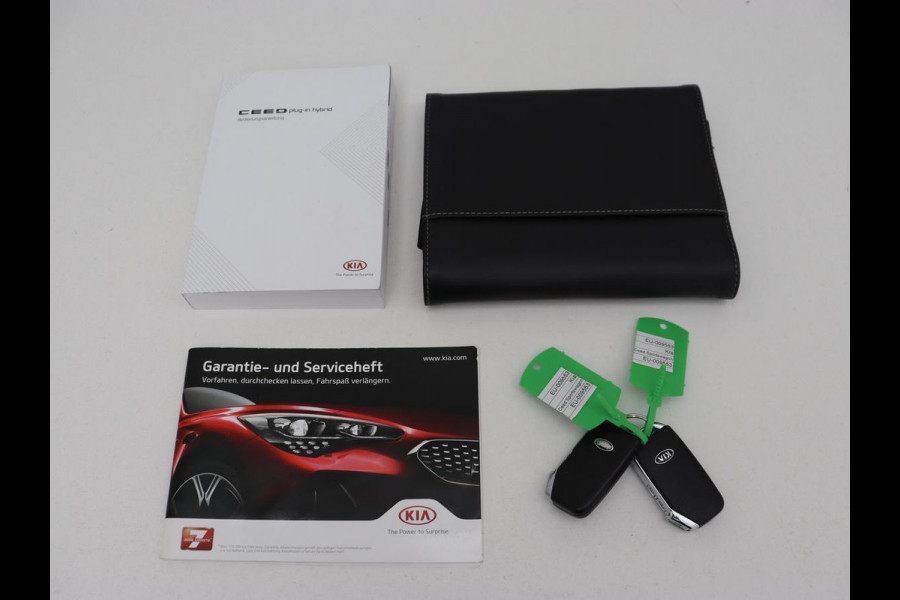 Kia Ceed 1.6 GDI PHEV DynamicPlusLine | Stoel & stuurverwarming | Adaptive cruise | Memory | Camera | Carplay | Full LED | Achterbankverwarming | Navigatie | Keyless