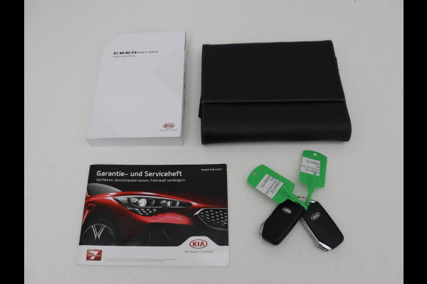 Kia Ceed 1.6 GDI PHEV DynamicPlusLine | Stoel & stuurverwarming | Adaptive cruise | Memory | Camera | Carplay | Full LED | Achterbankverwarming | Navigatie | Keyless