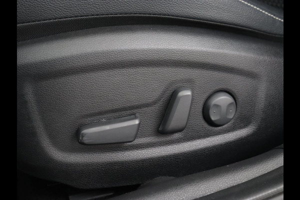 Kia Ceed 1.6 GDI PHEV DynamicPlusLine | Stoel & stuurverwarming | Adaptive cruise | Memory | Camera | Carplay | Full LED | Achterbankverwarming | Navigatie | Keyless