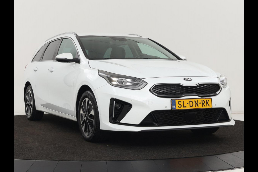 Kia Ceed 1.6 GDI PHEV DynamicPlusLine | Stoel & stuurverwarming | Adaptive cruise | Memory | Camera | Carplay | Full LED | Achterbankverwarming | Navigatie | Keyless