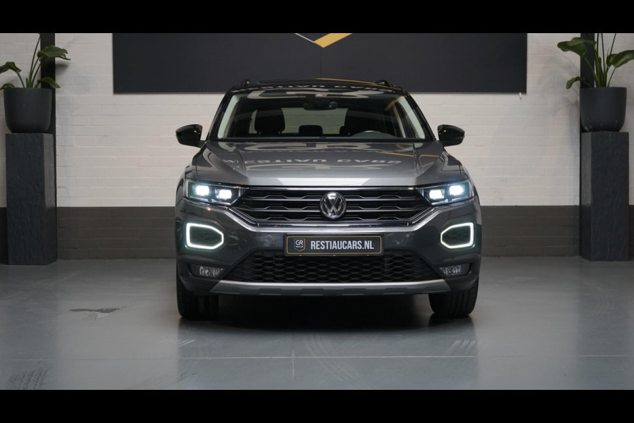 Volkswagen T-Roc 1.5 TSI Style AUTOMAAT-ACC-CAMERA-CARPLAY-FULL LED-MODE-NAVIGATIE-PANORAMA-VIRTUEEL-STOELVERWARMING