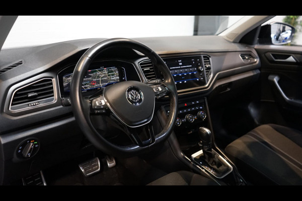 Volkswagen T-Roc 1.5 TSI Style AUTOMAAT-ACC-CAMERA-CARPLAY-FULL LED-MODE-NAVIGATIE-PANORAMA-VIRTUEEL-STOELVERWARMING